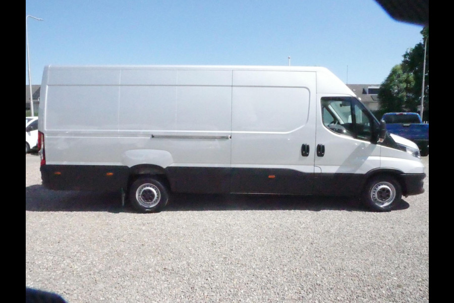 Iveco Daily 35S14V 2.3 140PK, L4H2, Airco