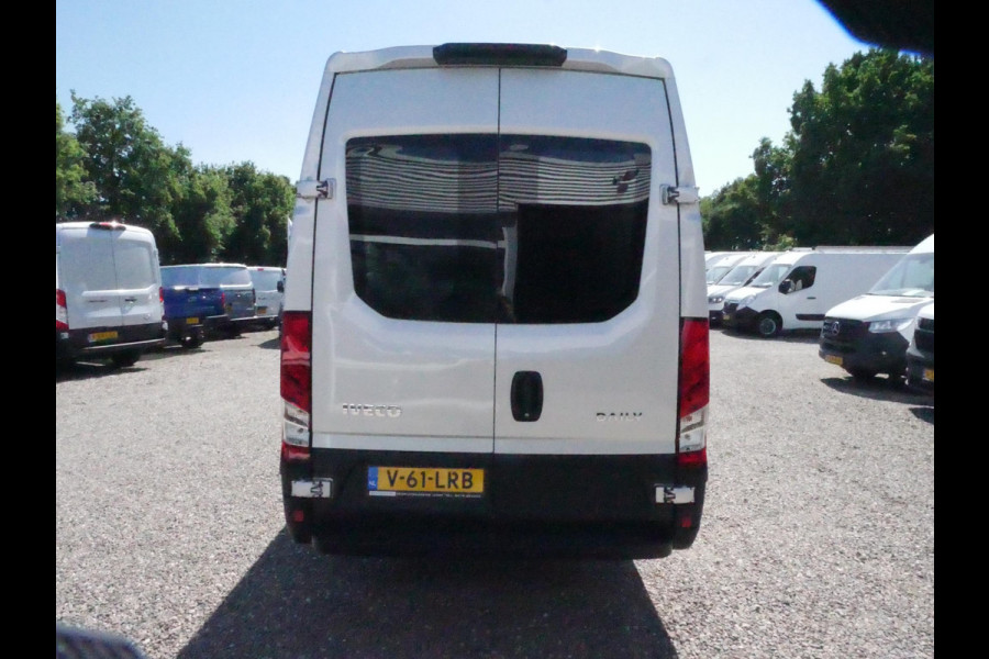 Iveco Daily 35S14V 2.3 140PK, L4H2, Airco