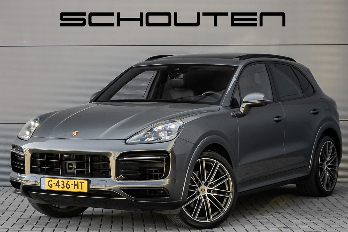 Porsche Cayenne 3.0 E-Hybrid 462PK Sport Design Sport Chrono Pano Trekhaak 22" Porsche Cayenne 3.0 E-Hybrid 462PK Sport Design Sport Chrono Pano Trekhaak 22"