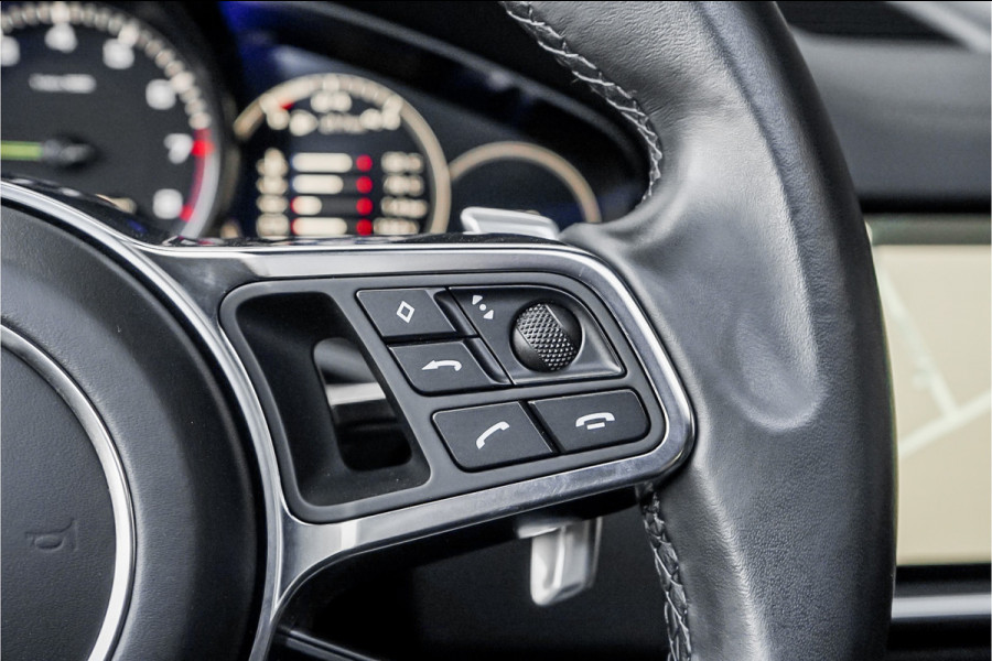 Porsche Cayenne 3.0 E-Hybrid 462PK Sport Design Sport Chrono Pano Trekhaak 22"