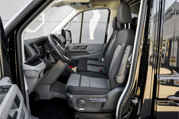 Volkswagen Crafter 35 2.0 TDI L3H2 Black Pack Luxe 19" ACC Dubbel Schuifdeur BPM Vrij Facelift LED