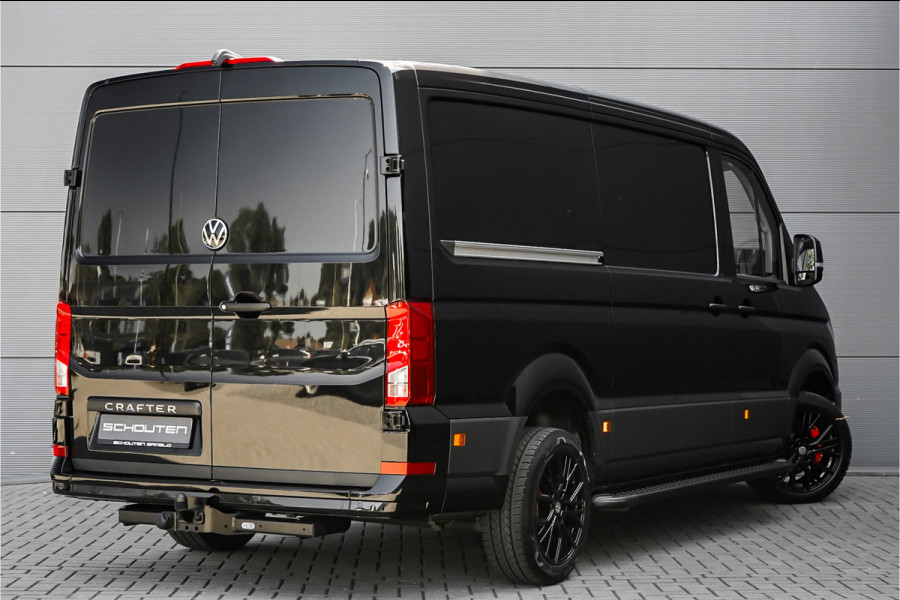 Volkswagen Crafter 35 2.0 TDI L3H2 Black Pack Luxe 19" ACC Dubbel Schuifdeur BPM Vrij Facelift LED