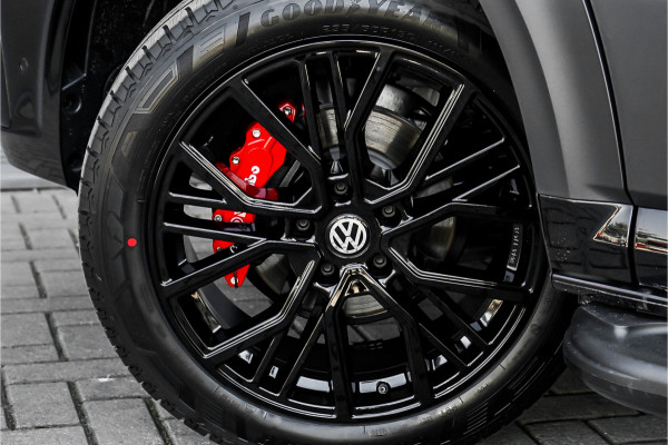 Volkswagen Crafter 35 2.0 TDI L3H2 Black Pack Luxe 19" ACC Dubbel Schuifdeur BPM Vrij Facelift LED