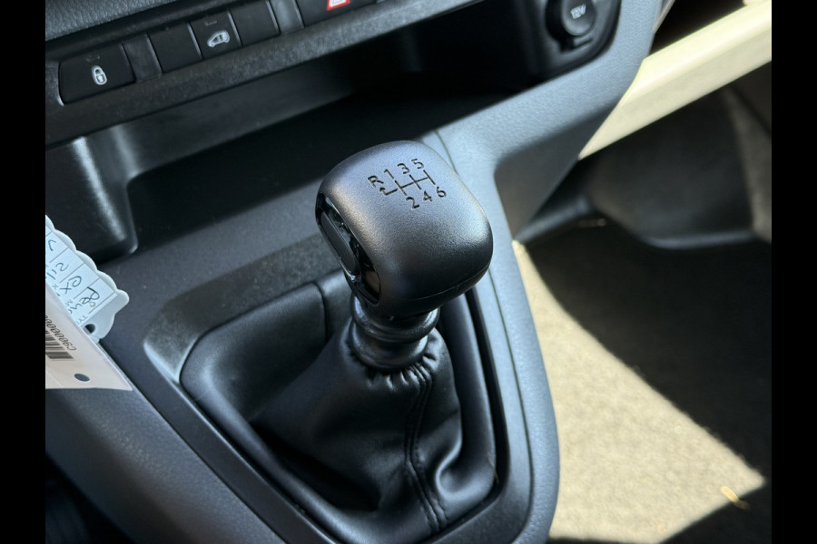 Peugeot Expert 1.5 BlueHDI 102 PK / L2H1 / AIRCO / CRUISE / TREKHAAK / NETTE BUS