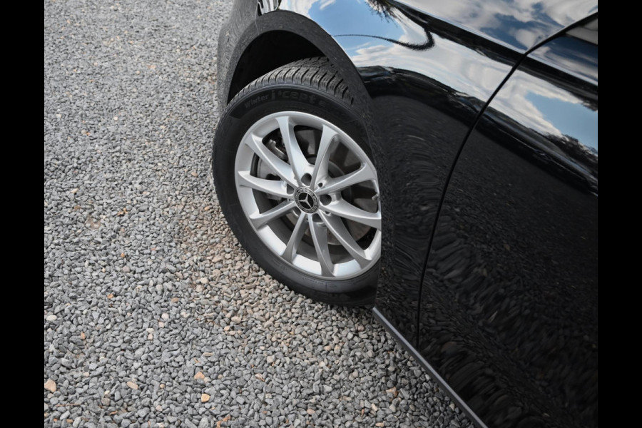 Mercedes-Benz A-Klasse 250 e Business Line 218 PK 1e Eig Dealer o.h. App Connect PDC 17''
