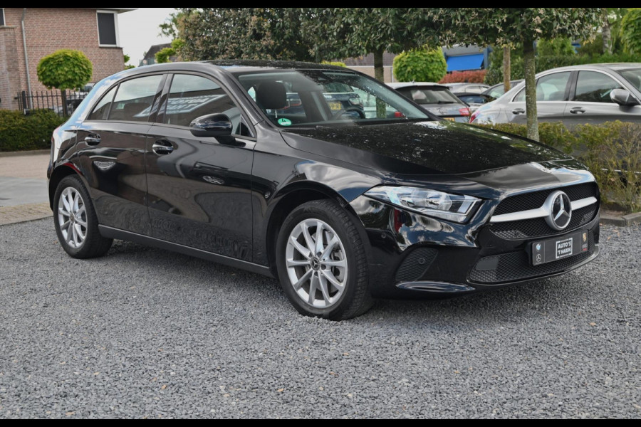 Mercedes-Benz A-Klasse 250 e Business Line 218 PK 1e Eig Dealer o.h. App Connect PDC 17''
