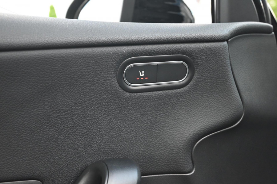 Mercedes-Benz A-Klasse 250 e Business Line 218 PK 1e Eig Dealer o.h. App Connect PDC 17''