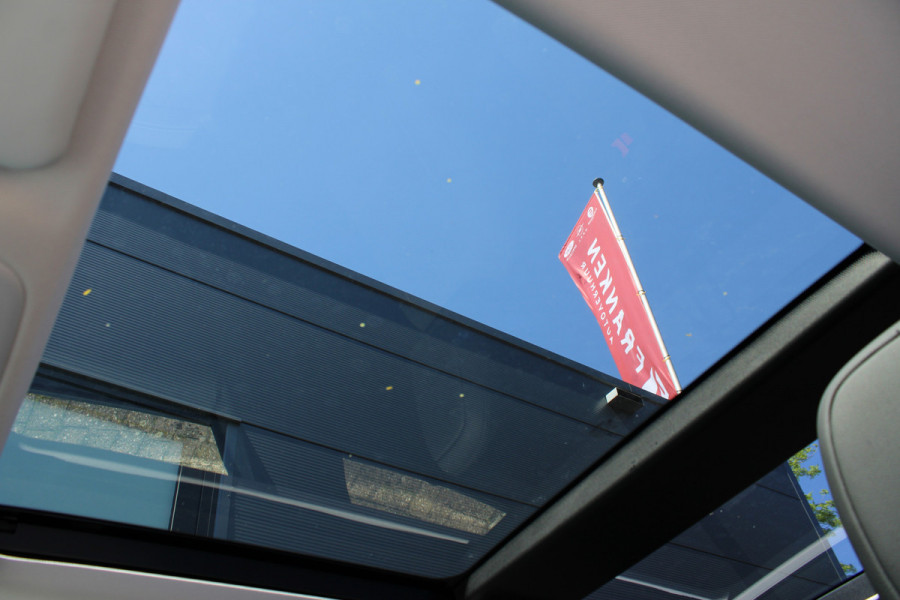 Jeep Renegade 4xe 190 Plug-in Hybrid S | Panoramadak | Leder | Led | Camera | Parkeer assistent