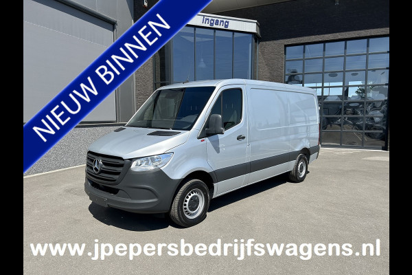 Mercedes-Benz Sprinter 315 CDI L2 H1 RWD / Trekhaak / MBUX / Camera / Carplay navigatie / Airco / 270 Graden achterdeuren
