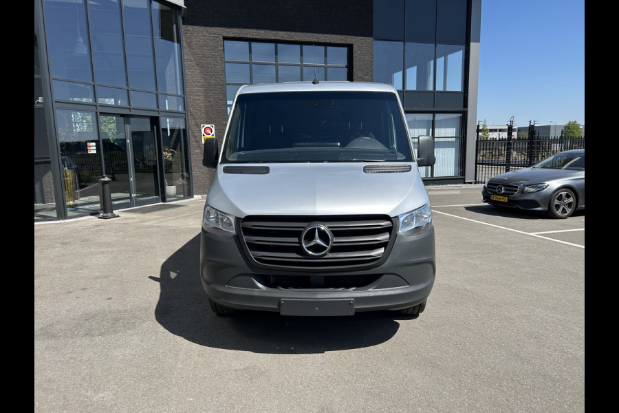 Mercedes-Benz Sprinter 315 CDI L2 H1 RWD / Trekhaak / MBUX / Camera / Carplay navigatie / Airco / 270 Graden achterdeuren