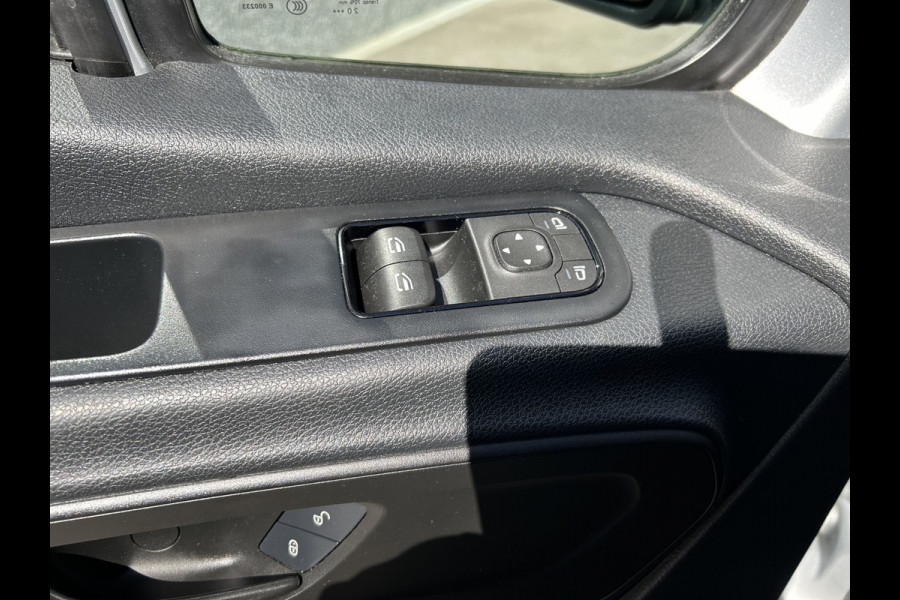 Mercedes-Benz Sprinter 315 CDI L2 H1 RWD / Trekhaak / MBUX / Camera / Carplay navigatie / Airco / 270 Graden achterdeuren