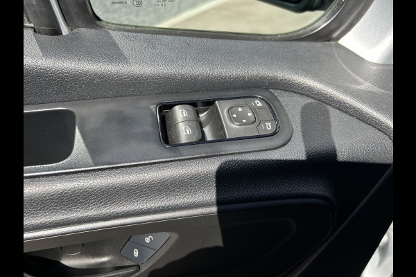Mercedes-Benz Sprinter 315 CDI L2 H1 RWD / Trekhaak / MBUX / Camera / Carplay navigatie / Airco / 270 Graden achterdeuren