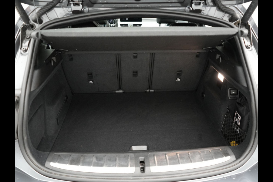 BMW X2 xDrive25e M sport X Plug in Hybrid | PHEV | Panodak | Adaptive Cruise | Head-up Display | Harman/Kardon | Sportstoelen Memory | Stoel & Stuurwiel verwarming | LED | 19'' L.M. |