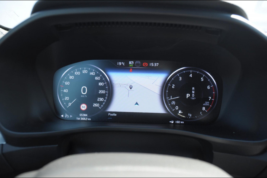 Volvo XC40 T4 190PK Automaat Momentum Pro Navigatie / Parkeersensoren Voor & achter / Parkeercamera achter / Semi Elek. wegklapbare trekhaak / Climate Control /  Getinte ramen vanaf de B-Stijl / Premium Audi Harman Kardon