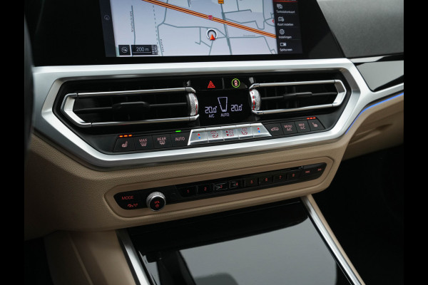 BMW 3 Serie Touring 330i High Executive Edition Sport-Pack Aut. *VERNASCA-FULL-LEATHER | DIGI-COCKPIT | FULL-LED | SPORT-SEATS | HIFI-SOUND | AMBIENT-LIGHT | HEATED-SEATS | DAB | NAVI-FULLMAP | ECC | CARPLAY | PDC | CRUISE | 18"ALU*