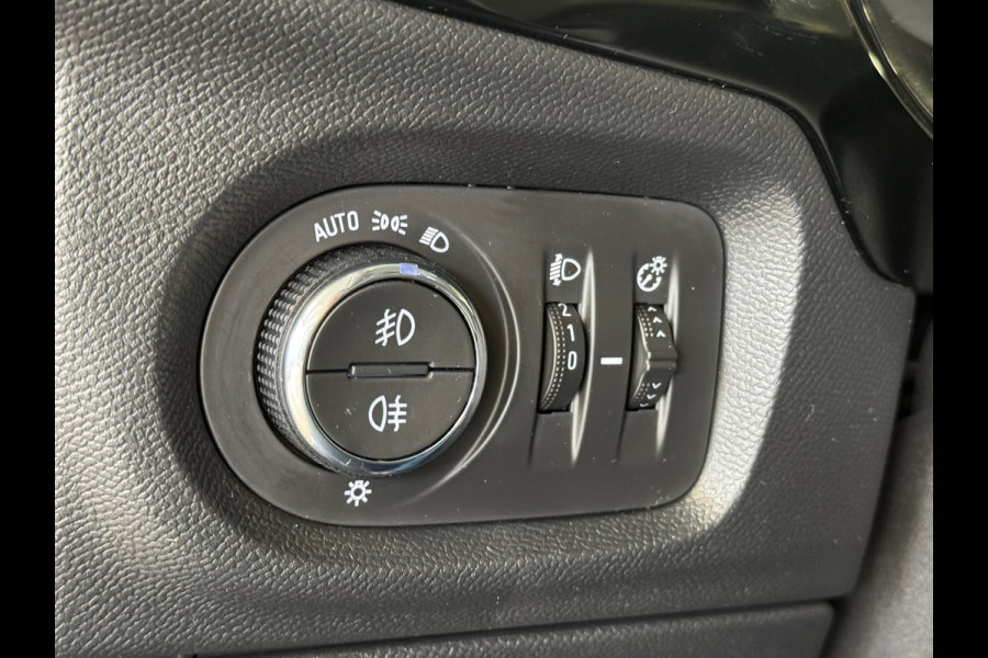 Opel CORSA-E AUT. AIRCO CRUISE NAVIGATIE APPLE CARPLAY STOELVERWARMING KEYLESS-GO