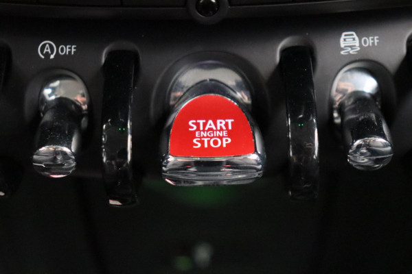 MINI Mini 1.5 Cooper Automaat Carplay Navigatie Camera Climate-control Cruise * Origineel Nederlands *