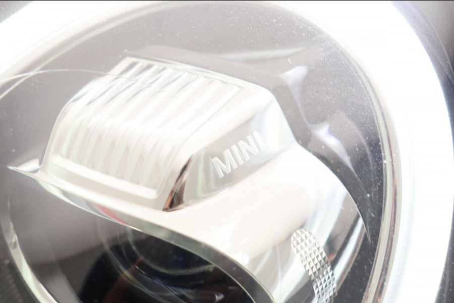 MINI Mini 1.5 Cooper Automaat Carplay Navigatie Camera Climate-control Cruise * Origineel Nederlands *