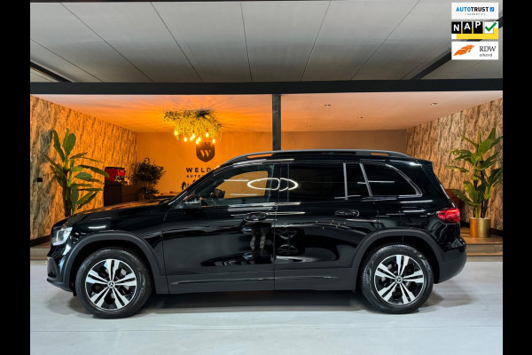 Mercedes-Benz Glb 200 Garantie Trekhaak Pano Leder CarPlay StoelVW PDC Parkeerhulp Sportstand Cruise Navi Clima LED DAB Rijklaar