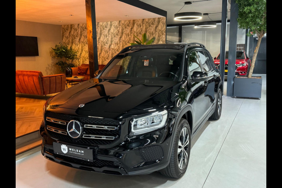 Mercedes-Benz Glb 200 Garantie Trekhaak Pano Leder CarPlay StoelVW PDC Parkeerhulp Sportstand Cruise Navi Clima LED DAB Rijklaar