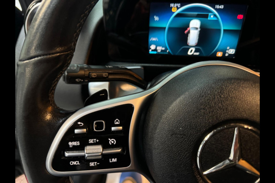 Mercedes-Benz Glb 200 Garantie Trekhaak Pano Leder CarPlay StoelVW PDC Parkeerhulp Sportstand Cruise Navi Clima LED DAB Rijklaar