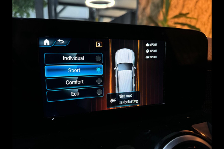 Mercedes-Benz Glb 200 Garantie Trekhaak Pano Leder CarPlay StoelVW PDC Parkeerhulp Sportstand Cruise Navi Clima LED DAB Rijklaar
