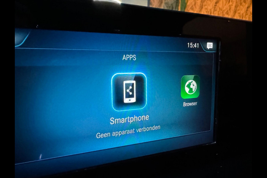 Mercedes-Benz Glb 200 Garantie Trekhaak Pano Leder CarPlay StoelVW PDC Parkeerhulp Sportstand Cruise Navi Clima LED DAB Rijklaar