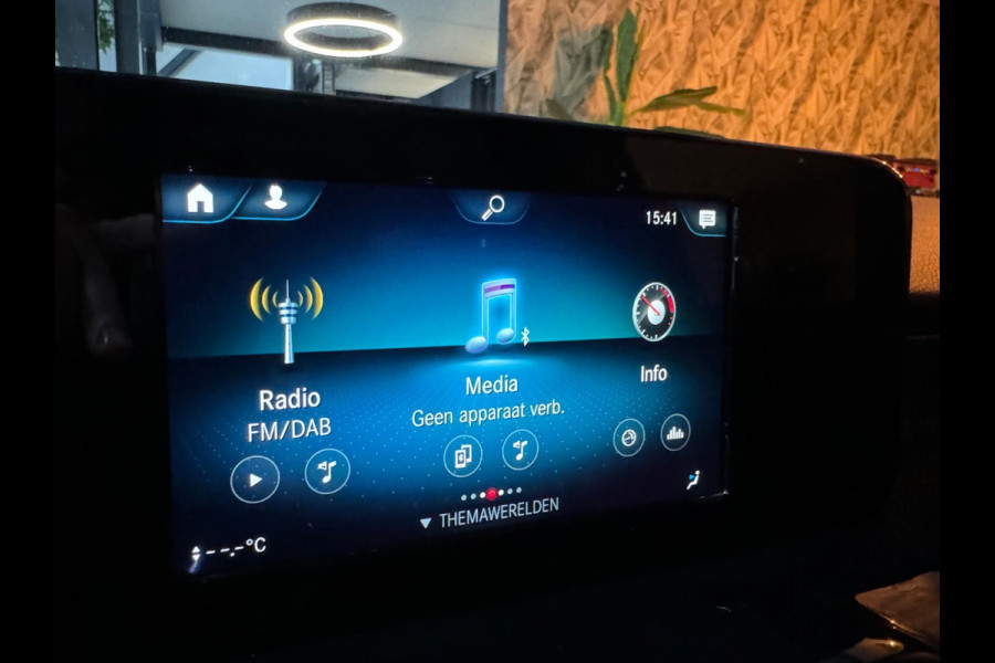 Mercedes-Benz Glb 200 Garantie Trekhaak Pano Leder CarPlay StoelVW PDC Parkeerhulp Sportstand Cruise Navi Clima LED DAB Rijklaar