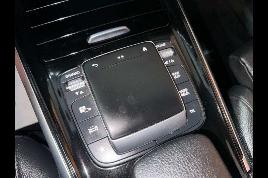 Mercedes-Benz Glb 200 Garantie Trekhaak Pano Leder CarPlay StoelVW PDC Parkeerhulp Sportstand Cruise Navi Clima LED DAB Rijklaar