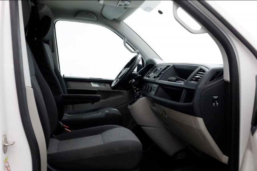 Volkswagen Transporter T6 2.0 TDI 102pk E6 L1H1 Trendline Airco/Imperiaal 06-2018