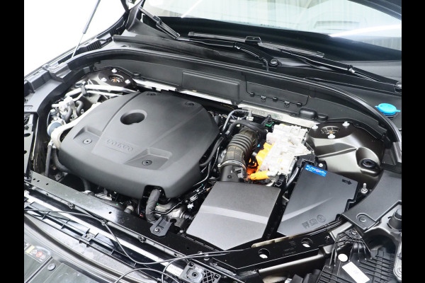 Volvo XC60 2.0 T8 Plug-in hybrid AWD Inscription | Panoramadak | Pilot Assist | Harman/Kardon | 360 | Head Up | Trekhaak
