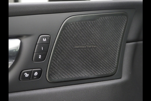Volvo XC60 2.0 T8 Plug-in hybrid AWD Inscription | Panoramadak | Pilot Assist | Harman/Kardon | 360 | Head Up | Trekhaak