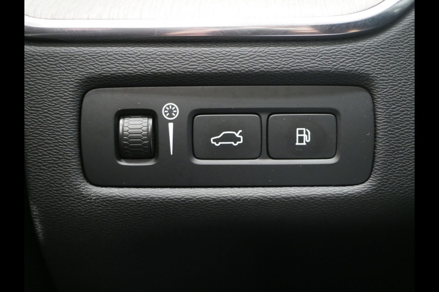 Volvo XC60 2.0 T8 Plug-in hybrid AWD Inscription | Panoramadak | Pilot Assist | Harman/Kardon | 360 | Head Up | Trekhaak