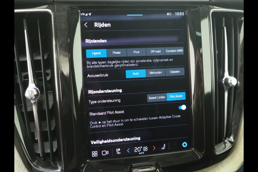Volvo XC60 2.0 T8 Plug-in hybrid AWD Inscription | Panoramadak | Pilot Assist | Harman/Kardon | 360 | Head Up | Trekhaak