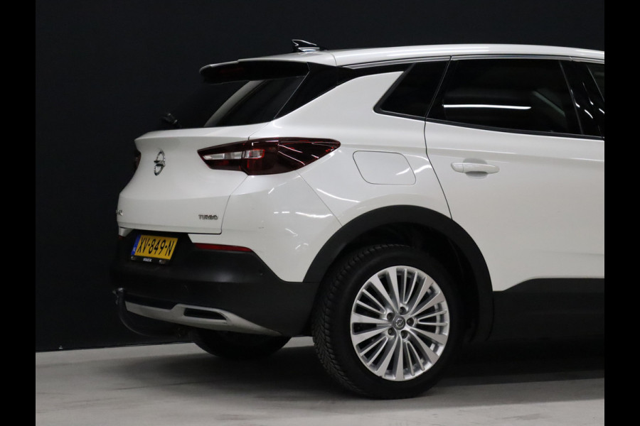 Opel Grandland X 1.2 Turbo Business Executive [PANORAMADAK, TREKHAAK, CRUISE CONTROL, CARPLAY, SENSOREN V+A, DENON AUDIO, CLIMATE CONTROL, ELEKTRISCHE ACHTERKLEP, NAVIGATIE, NIEUWSTAAT]
