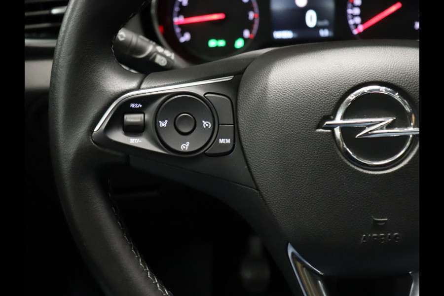 Opel Grandland X 1.2 Turbo Business Executive [PANORAMADAK, TREKHAAK, CRUISE CONTROL, CARPLAY, SENSOREN V+A, DENON AUDIO, CLIMATE CONTROL, ELEKTRISCHE ACHTERKLEP, NAVIGATIE, NIEUWSTAAT]