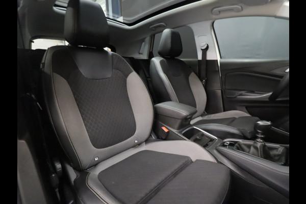 Opel Grandland X 1.2 Turbo Business Executive [PANORAMADAK, TREKHAAK, CRUISE CONTROL, CARPLAY, SENSOREN V+A, DENON AUDIO, CLIMATE CONTROL, ELEKTRISCHE ACHTERKLEP, NAVIGATIE, NIEUWSTAAT]