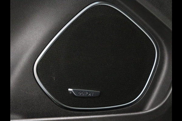 Opel Grandland X 1.2 Turbo Business Executive [PANORAMADAK, TREKHAAK, CRUISE CONTROL, CARPLAY, SENSOREN V+A, DENON AUDIO, CLIMATE CONTROL, ELEKTRISCHE ACHTERKLEP, NAVIGATIE, NIEUWSTAAT]