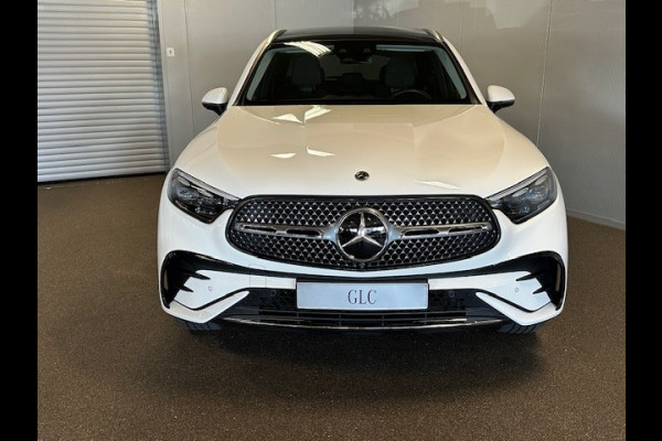 Mercedes-Benz GLC 300e 4 Matic AMG STYLING-PANORAMADAK-MEMORY-TREKHAAK-CAMERA-ZEER COMPLEET