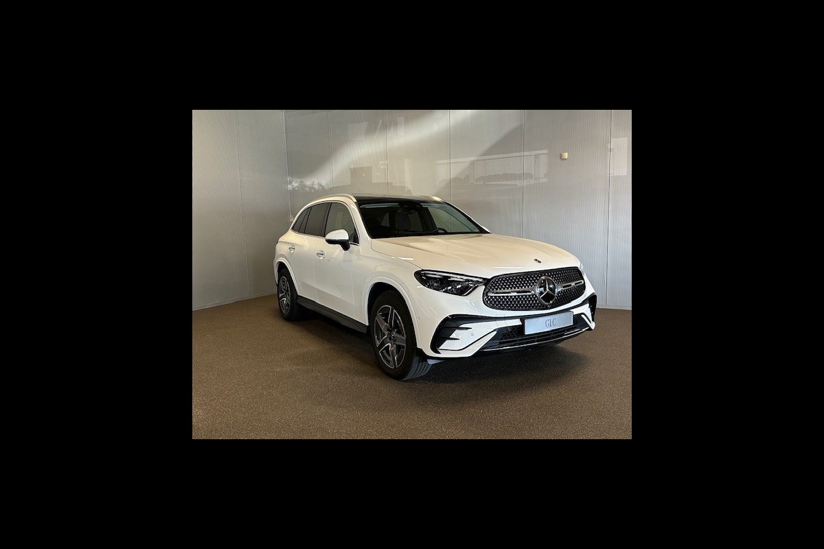 Mercedes-Benz GLC 300e 4 Matic AMG STYLING-PANORAMADAK-MEMORY-TREKHAAK-CAMERA-ZEER COMPLEET