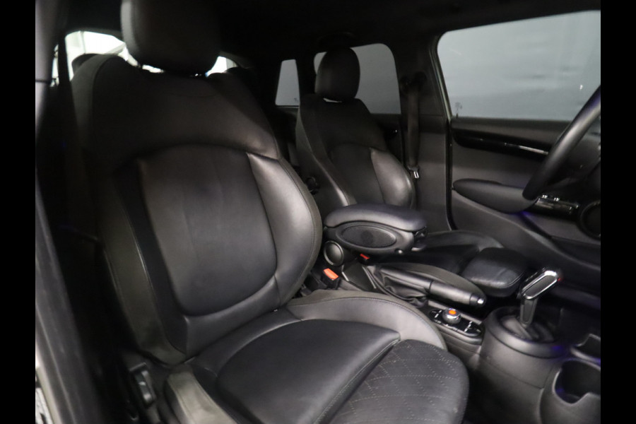 MINI Mini 1.5 Cooper Chili [CRUISE CONTROL, SFEERVERLICHTING, PDC V+A BLUETOOH, STOELVERWARMING, CLIMATE CONTROL, UNION JACK ACHERLAMPEN, VOL LEDER, NAVIGATIE, NIEUWSTAAT]