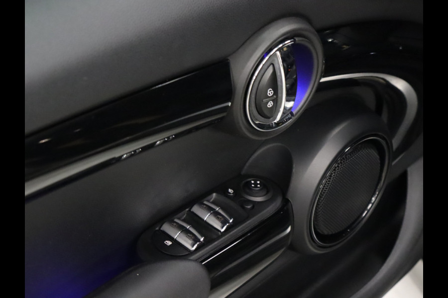 MINI Mini 1.5 Cooper Chili [CRUISE CONTROL, SFEERVERLICHTING, PDC V+A BLUETOOH, STOELVERWARMING, CLIMATE CONTROL, UNION JACK ACHERLAMPEN, VOL LEDER, NAVIGATIE, NIEUWSTAAT]