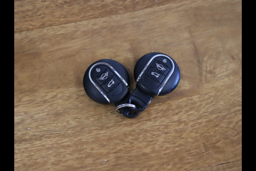 MINI Mini 1.5 Cooper Chili [CRUISE CONTROL, SFEERVERLICHTING, PDC V+A BLUETOOH, STOELVERWARMING, CLIMATE CONTROL, UNION JACK ACHERLAMPEN, VOL LEDER, NAVIGATIE, NIEUWSTAAT]