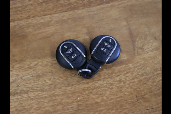 MINI Mini 1.5 Cooper Chili [CRUISE CONTROL, SFEERVERLICHTING, PDC V+A BLUETOOH, STOELVERWARMING, CLIMATE CONTROL, UNION JACK ACHERLAMPEN, VOL LEDER, NAVIGATIE, NIEUWSTAAT]