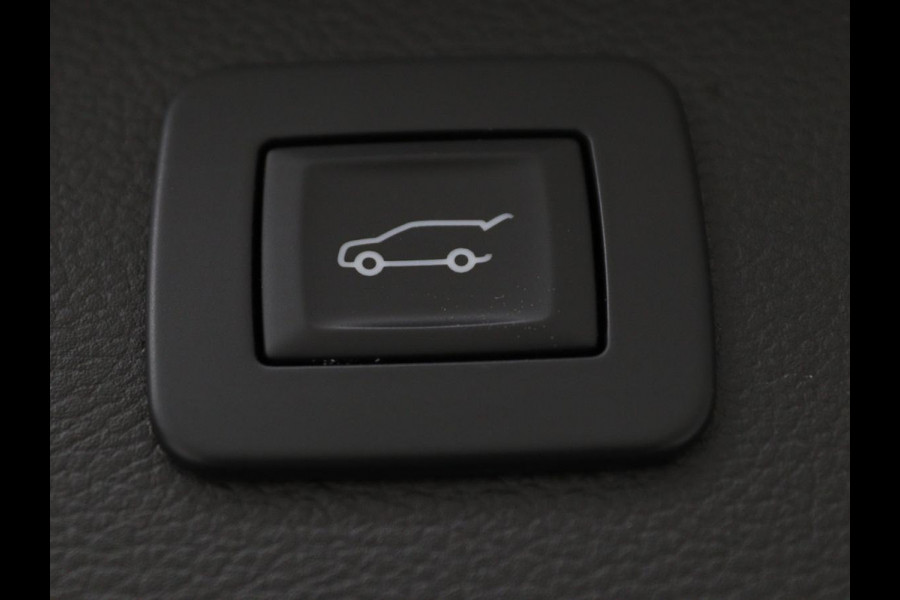 Opel Astra Sports Tourer 1.4 Innovation | Trekhaak | Apple Carplay | Achteruitrijcamera | Cruise Control | Navigatie | Dodehoek Detectie | DAB | LMV