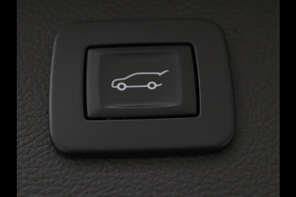 Opel Astra Sports Tourer 1.4 Innovation | Trekhaak | Apple Carplay | Achteruitrijcamera | Cruise Control | Navigatie | Dodehoek Detectie | DAB | LMV