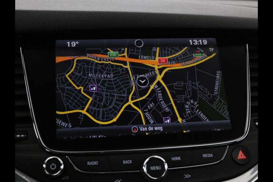 Opel Astra Sports Tourer 1.4 Innovation | Trekhaak | Apple Carplay | Achteruitrijcamera | Cruise Control | Navigatie | Dodehoek Detectie | DAB | LMV