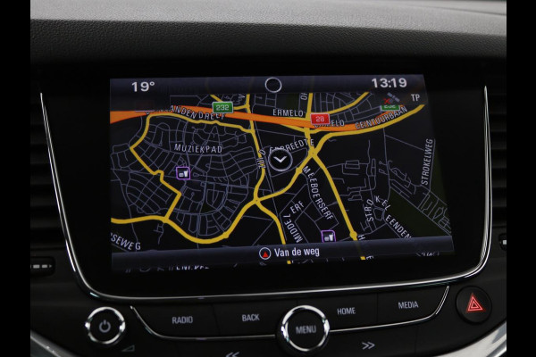 Opel Astra Sports Tourer 1.4 Innovation | Trekhaak | Apple Carplay | Achteruitrijcamera | Cruise Control | Navigatie | Dodehoek Detectie | DAB | LMV