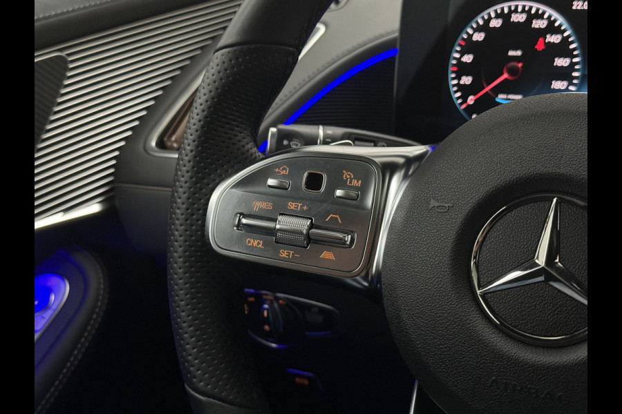 Mercedes-Benz EQC 400 4MATIC AMG-Line 80 kWh | 360 Camera | Distronic + | Schuifdak | Burmester | Keyless-Go | Trekhaak | Memory | Carbon | Zwarte Sierlijsten | Sfeerverlichting | Carplay | Getint Glas | Widescreen | LED | 19'' |