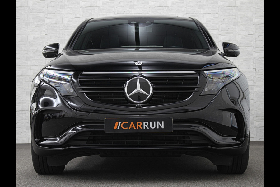 Mercedes-Benz EQC 400 4MATIC AMG-Line 80 kWh | 360 Camera | Distronic + | Schuifdak | Burmester | Keyless-Go | Trekhaak | Memory | Carbon | Zwarte Sierlijsten | Sfeerverlichting | Carplay | Getint Glas | Widescreen | LED | 19'' |
